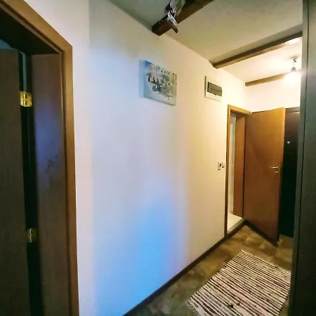 Апартаменти Artist's Apart Hanna *